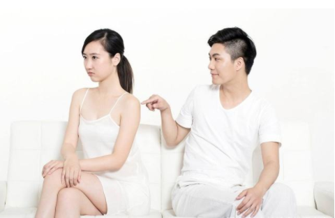 夫妻吵架是怎么和好的?不妨看看她们怎么做吧