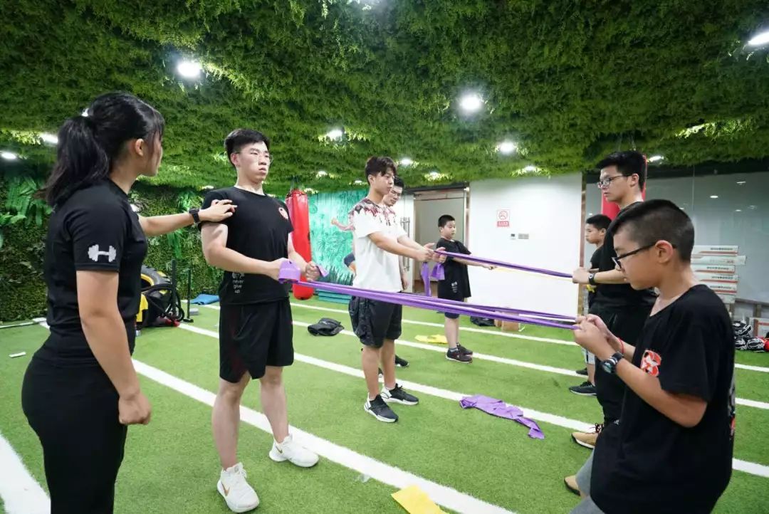 免疫力是最好的抗疫药,特哥今晚直播家庭健身课