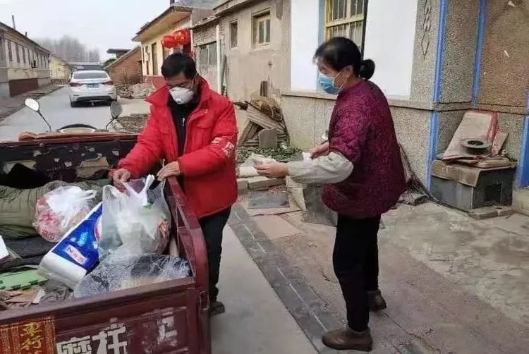 新时代文明实践邱茂荣危难时刻不忘党恩大疫面前慷慨大义