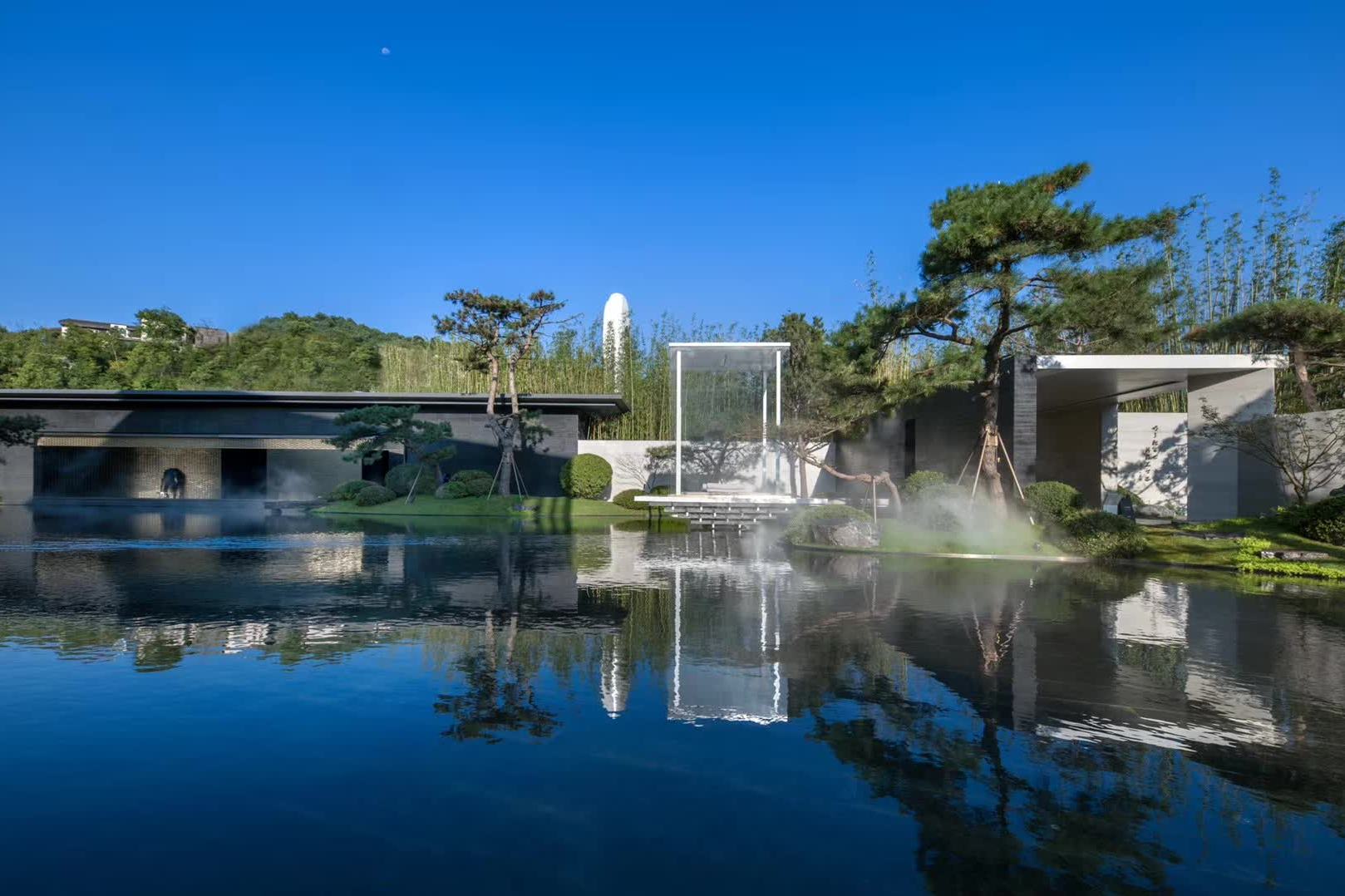 重庆融创南山山晓|城峰之上,稀墅以藏