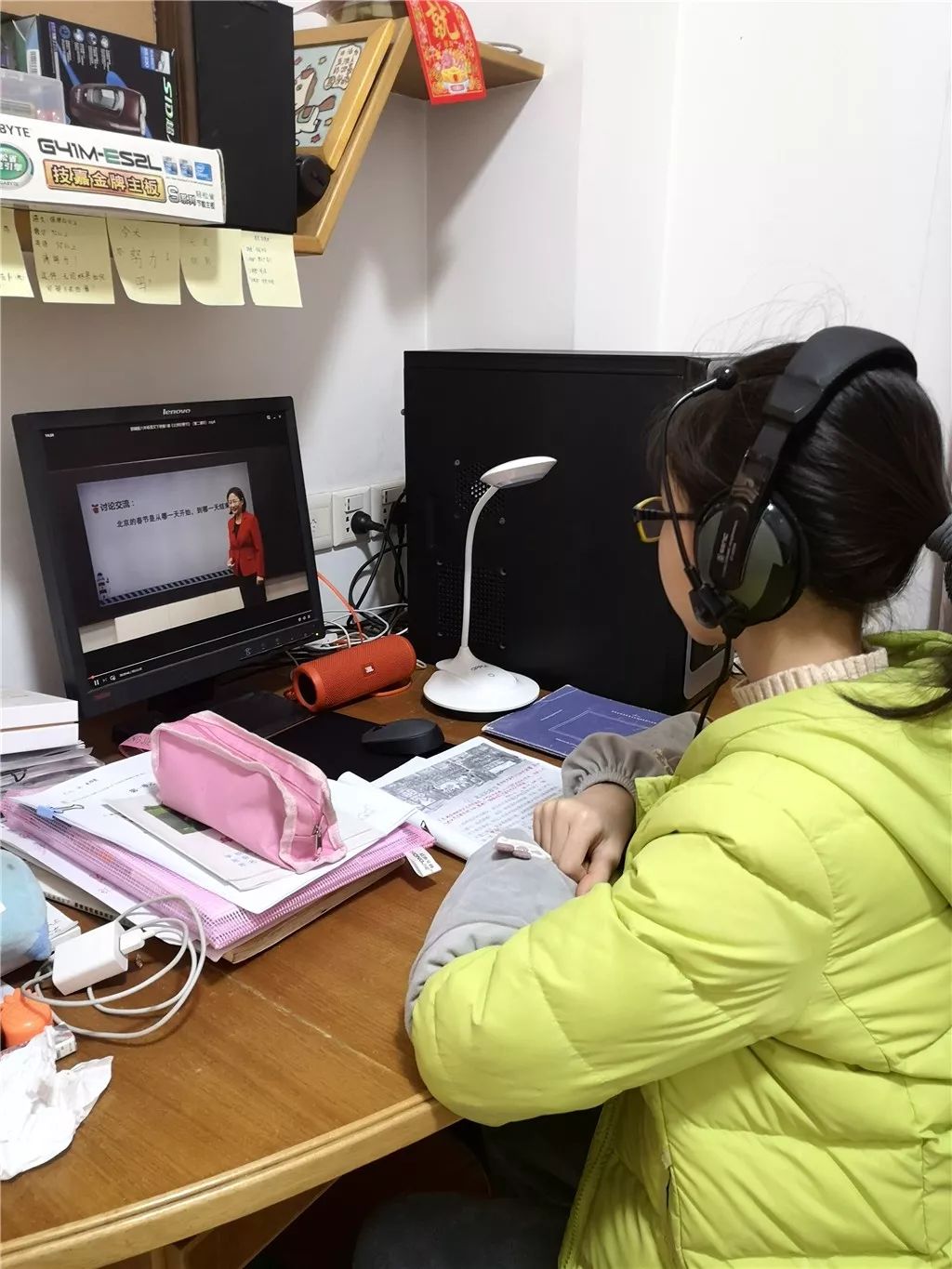 空中课堂,别样的精彩!_声音