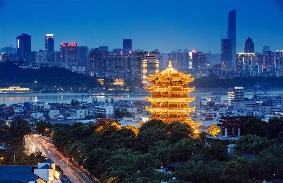 大武汉,虽为九省通衢,百湖之城,东方芝加哥,美食之都,却在海外遁迹藏