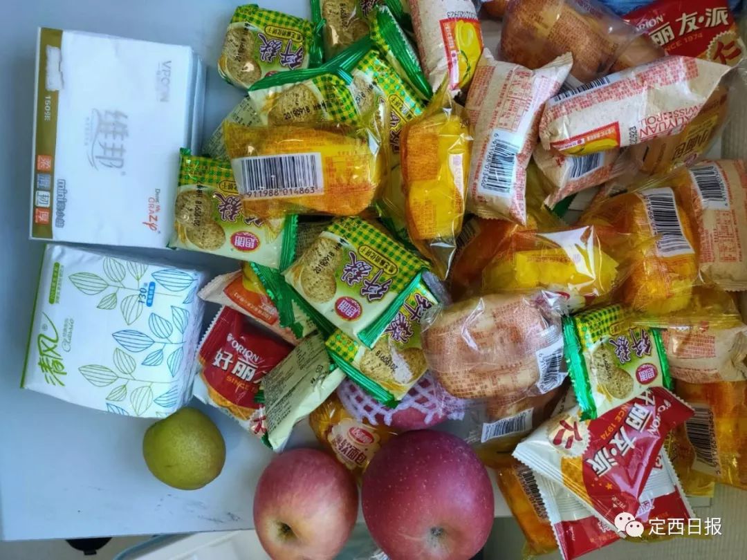 战疫日记我把自己补充体力的水果零食留给新冠患者