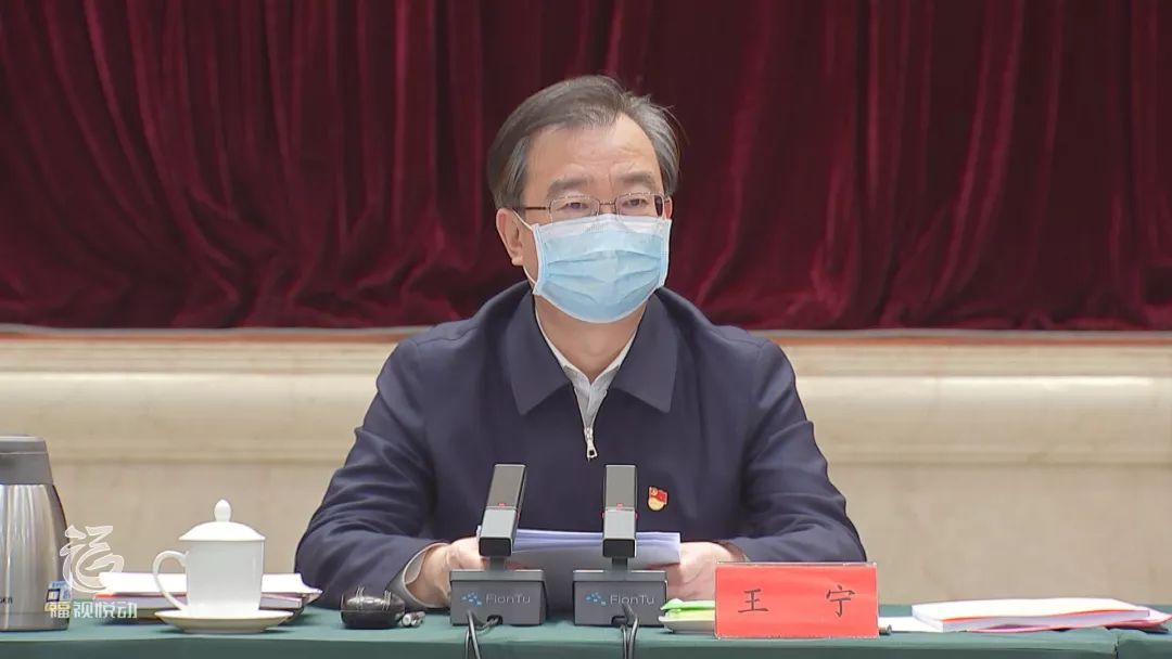 18日下午,省委副书记,市委书记王宁,市长尤猛军代表市委,市政府,与