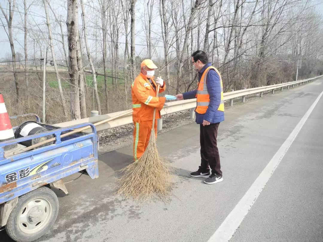 动态丨路桥养护人守好一条路护好一座城