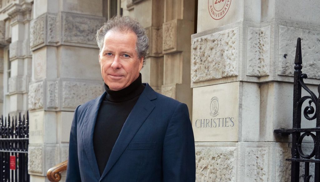 而斯诺登伯爵的聪明头脑也被他的表兄查尔斯王子看中.