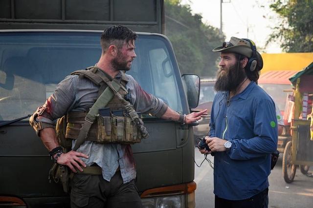 "雷神"新片《极限营救》首曝剧照,雇佣兵身份令人好奇