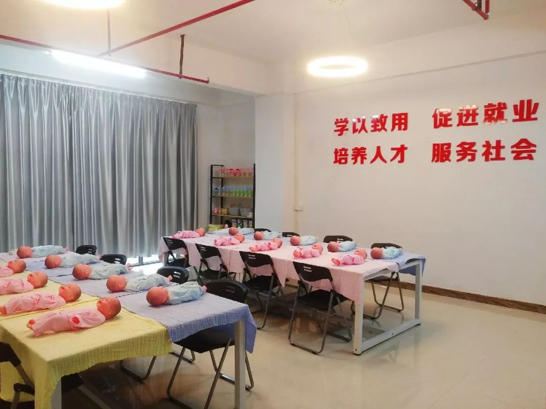 全城免费培训育婴师政府出资潮州人快看自己是否符合条件67