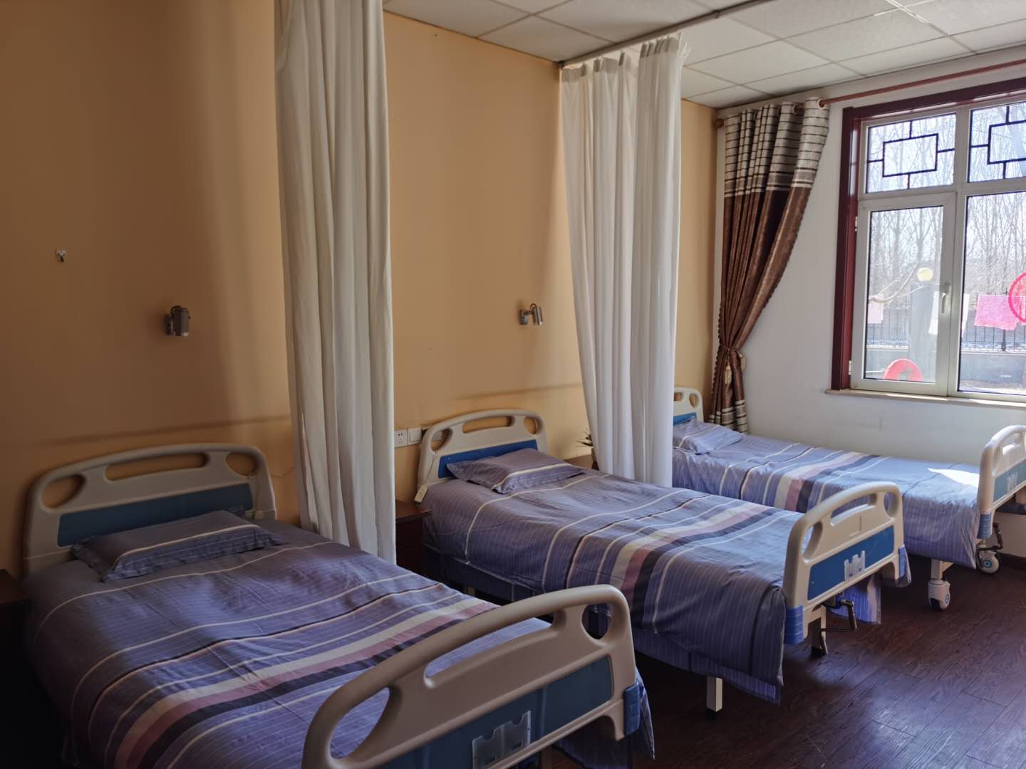 失能失智老人的养老生活