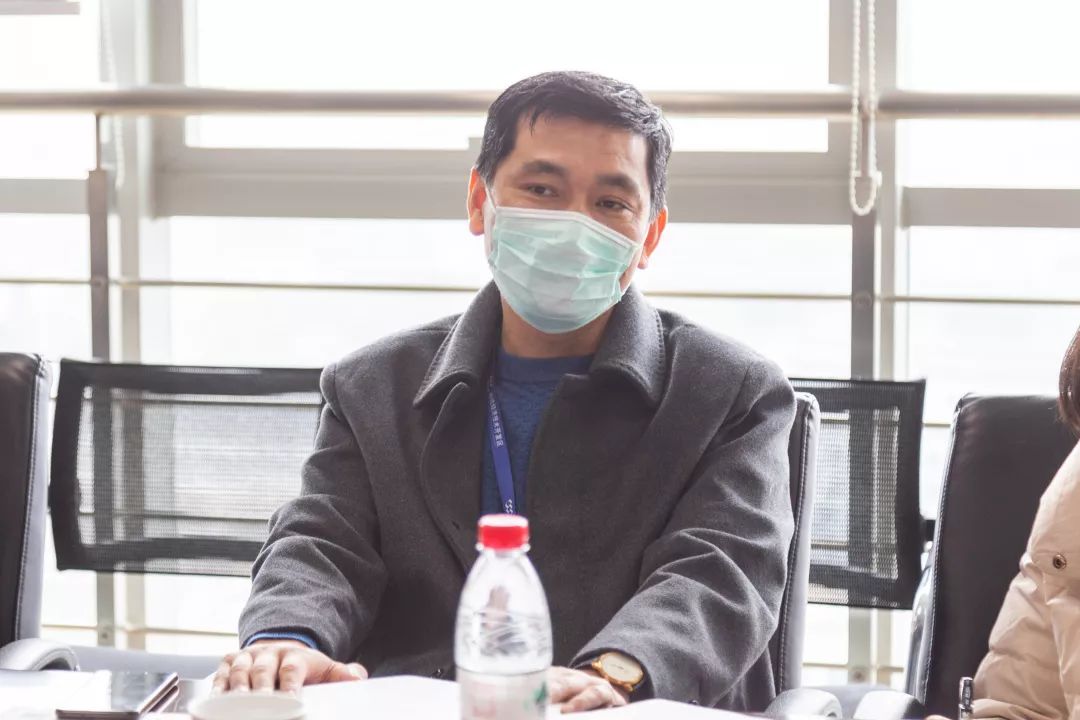 相城区委常委管委会副主任沈磊一行到苏州小样青年社区调研