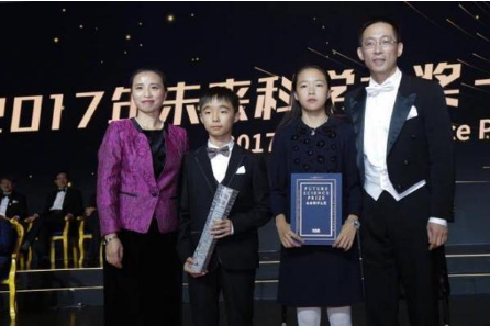 舒红兵因妻子备受争议施一公之妻则令人敬佩曾是86年高考状元