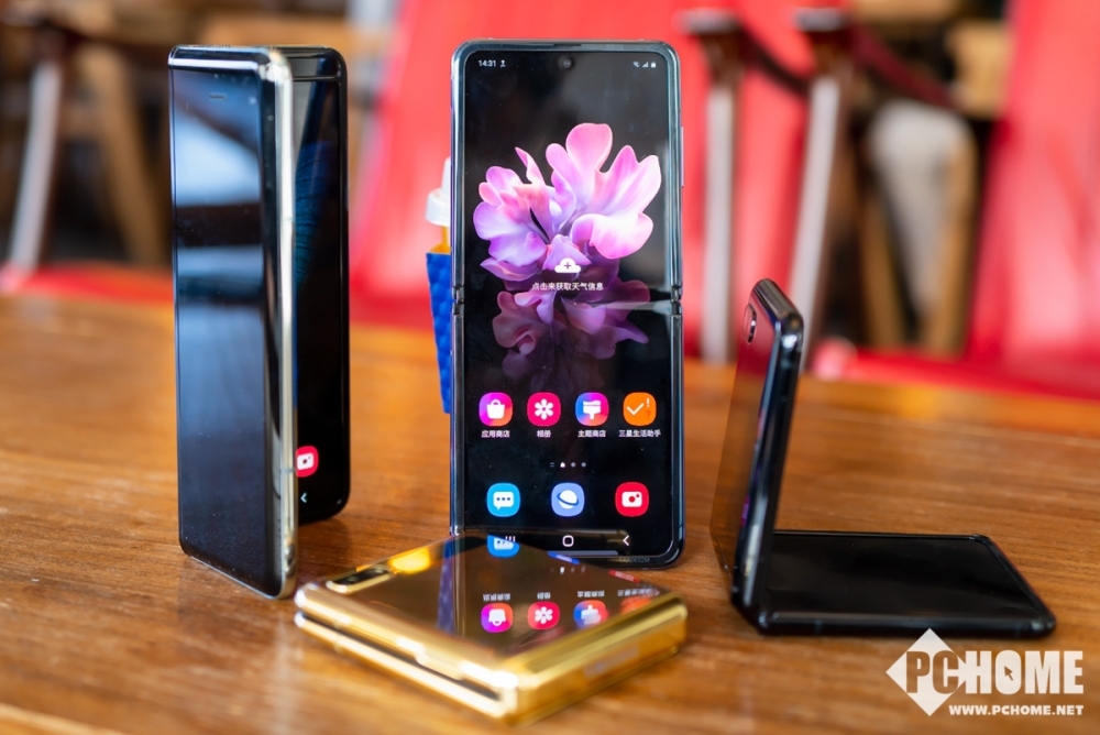 垂直折叠神似翻盖机 三星galaxy z flip图集_设计