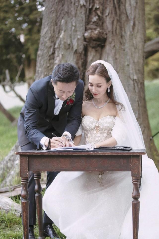 韩庚婚礼好浪漫,真是会唱会跳的帅哥爱豆,难怪李小璐当初痴迷他