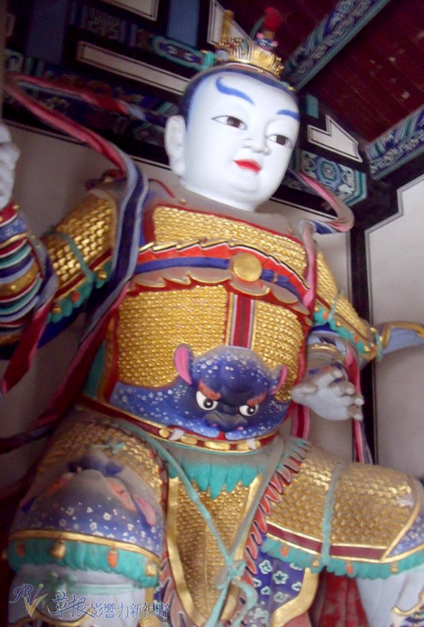 殿内的道教神明-白虎监兵神君,塑像造诣精湛,气势威严"祖师殿"的殿宇