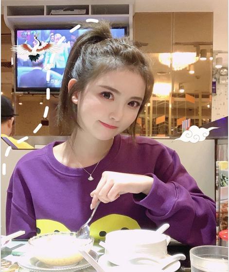 吃鸡一哥不求人公开宣布恋情网友却称其买热搜提高知名度
