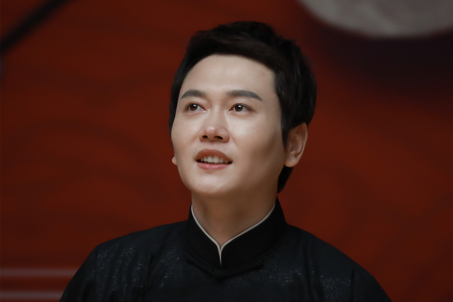 孟鹤堂录视频向医护人员致敬正能量满满这就叫要学艺先学做人