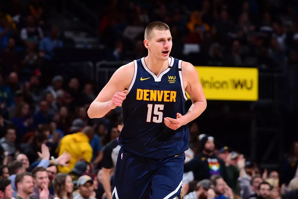 五花肉掉份量了减重10公斤后约基奇打出了mvp水准