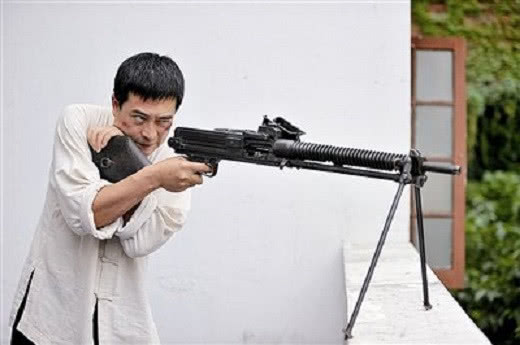 二战最奇特枪械第1款歪把子日本造连日军自己都嫌弃