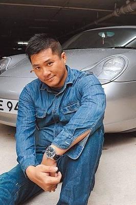 随着邵仲衡在演艺圈出现的次数越来越少,名气也是大不如前.