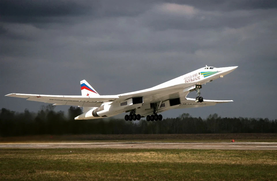 图-160战略轰炸机,俄罗斯的骄傲-搜狐大视野-搜狐新闻