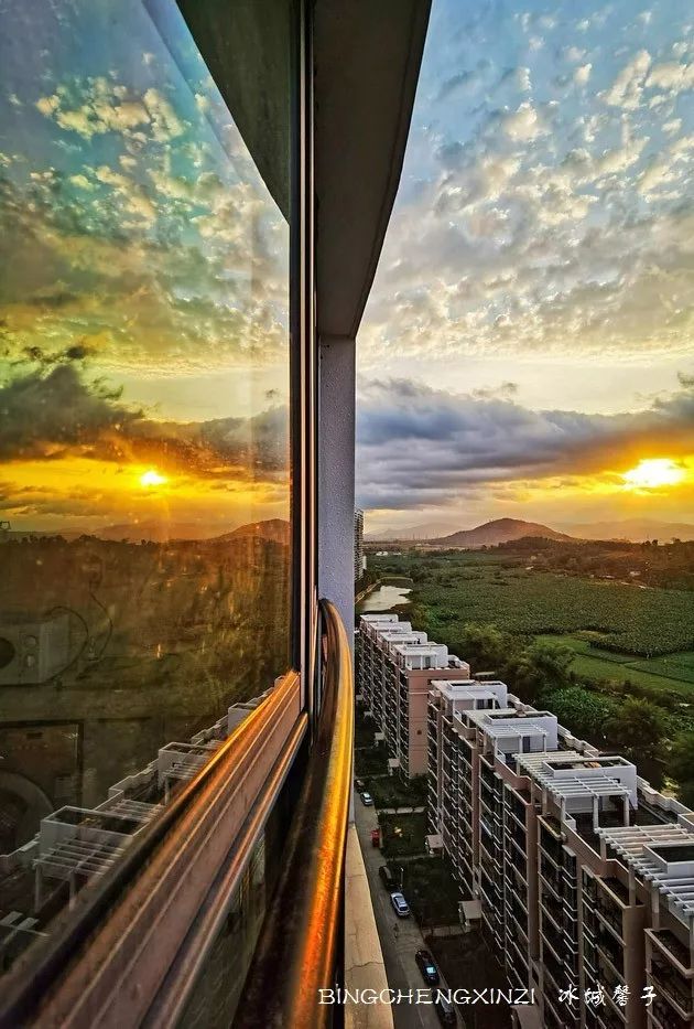 宅家的日子透过窗子看风景一窗外望天看云