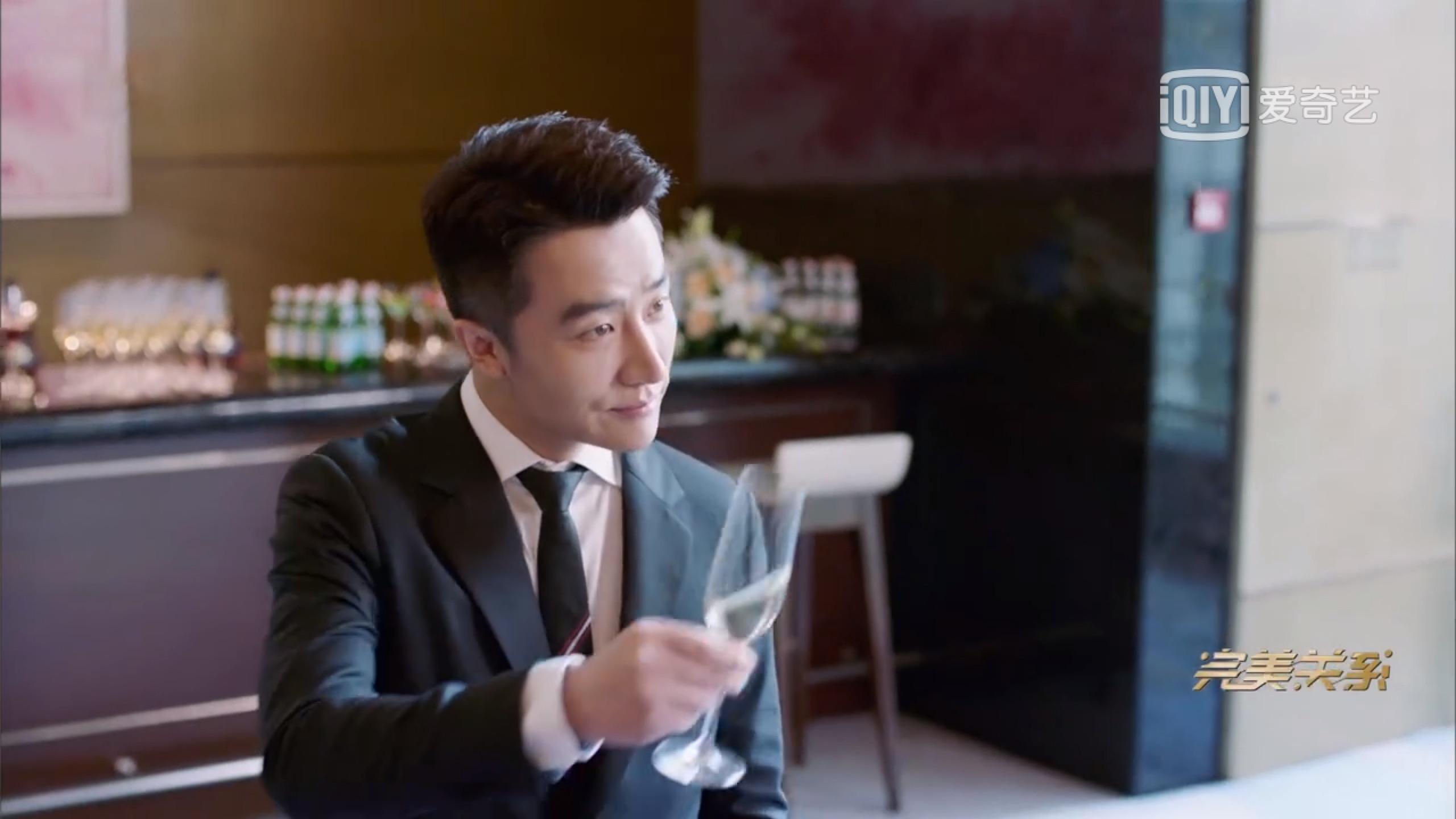 黄轩《完美关系》能大爆?佟丽娅台词造型遭吐槽,气场被配角吊打