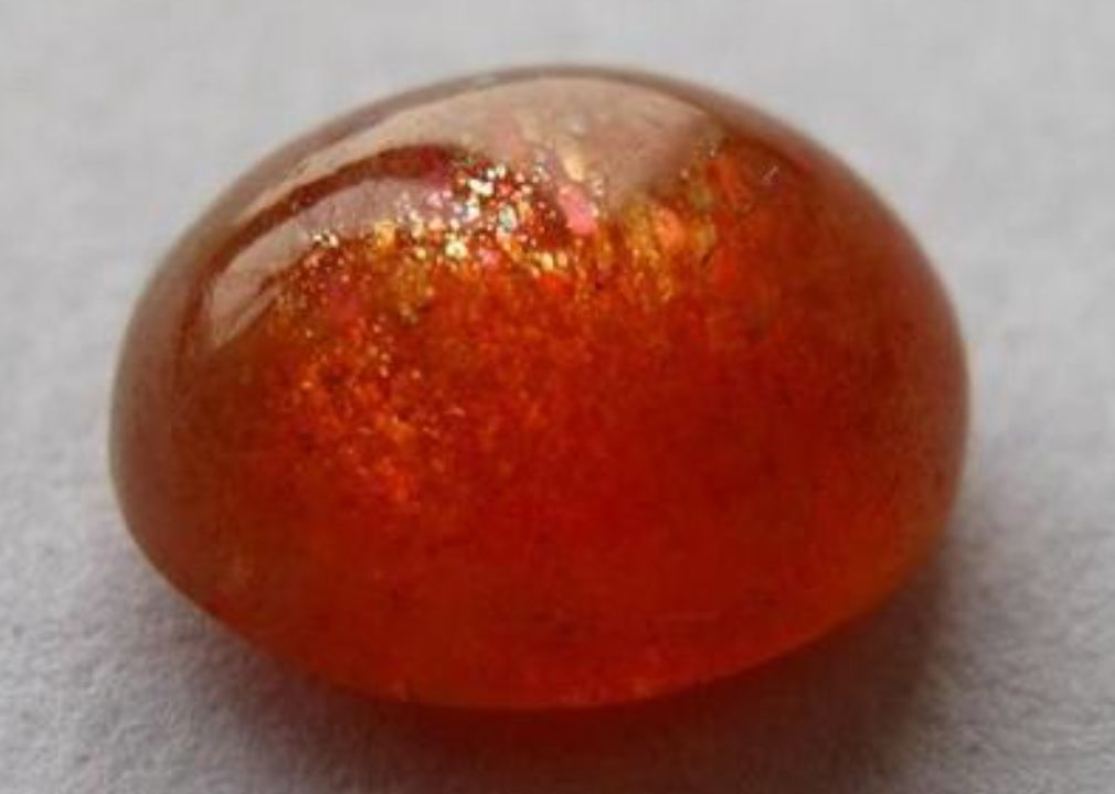 日光石又名太阳石被看成是太阳神赐予人们的礼物
