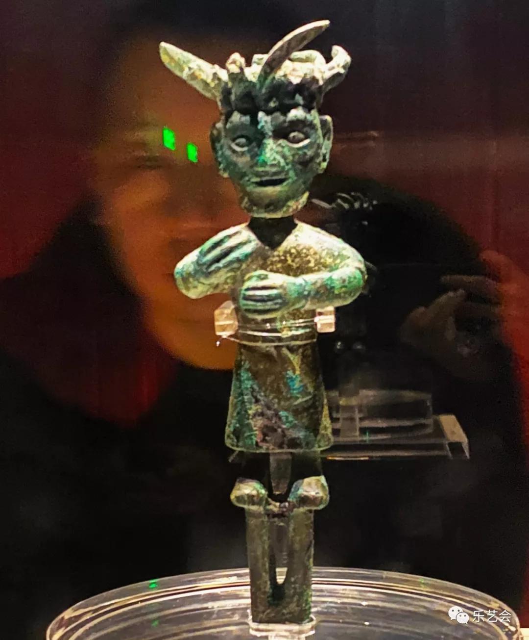 石跪人 金冠带 铜立人:全宝堂分享金沙遗址博物馆系列之三