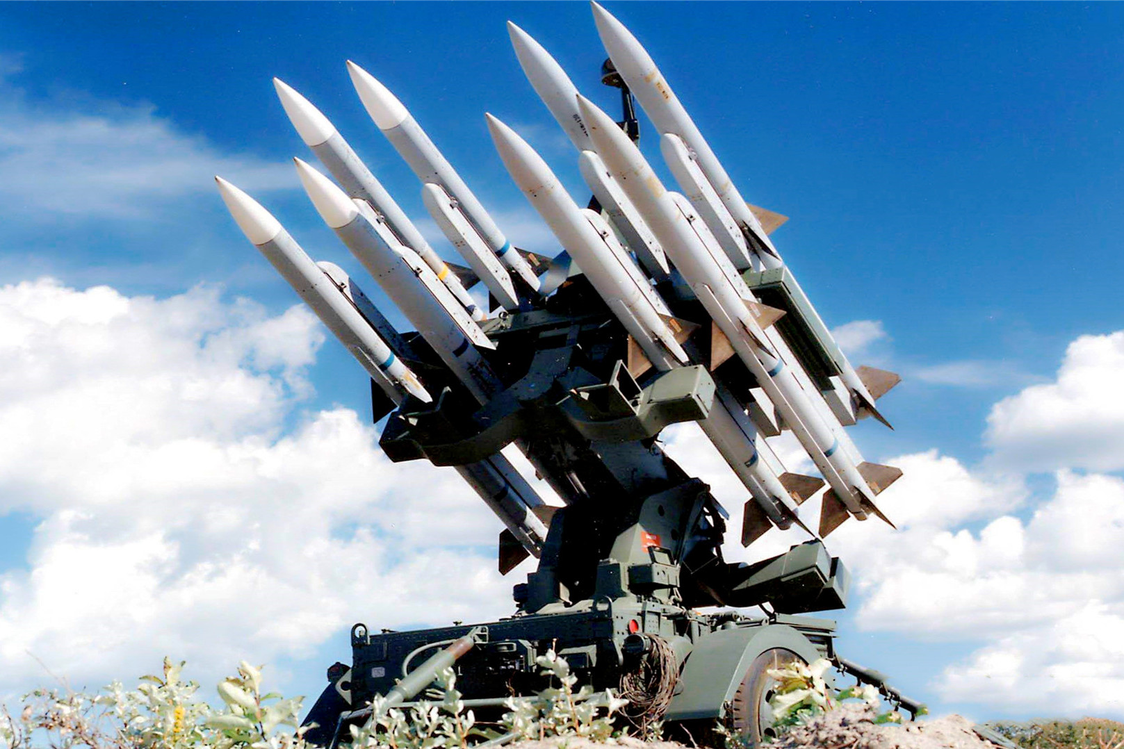 中国军工领域再获突破东风家族金钟罩铁布衫核弹攻击也可抵御