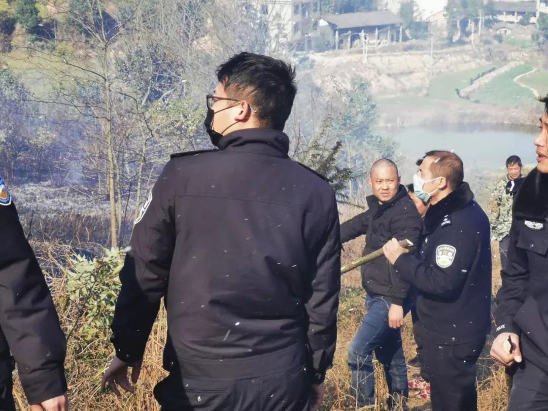邵东灵官殿突发山火!幸亏有他们!