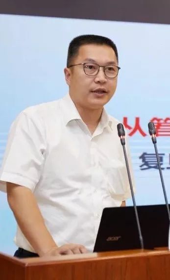 何婕王冠林海陈蓉雷小雪金炜徐惟杰黄浩(点击图片查看葛均波院士