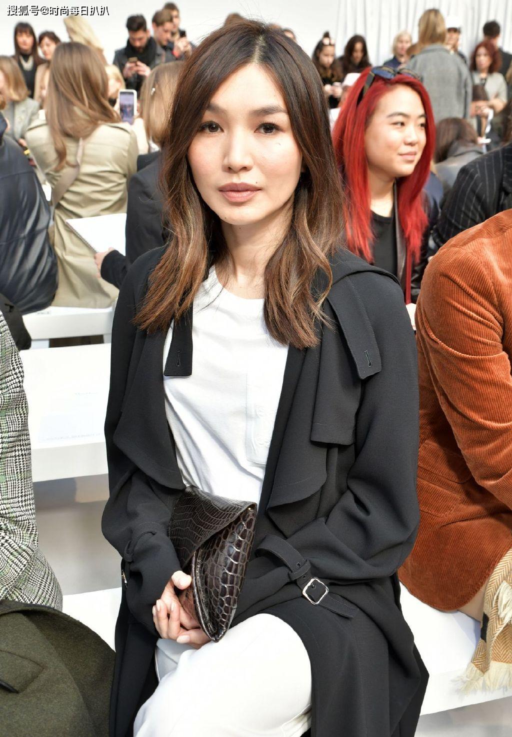 华裔38岁女演员嘉玛·陈,现身max mara2020秋冬大秀,气质高雅