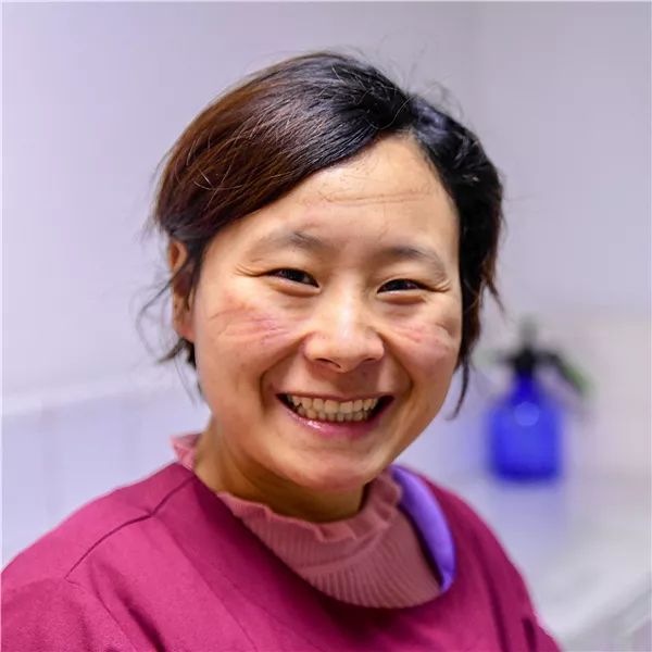 抗疫镜头奋战在一线的90后