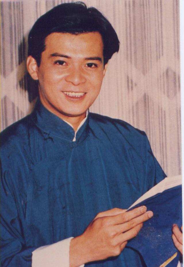 黄日华靖哥哥成名演乔峰无人超越金庸剧武侠成经典