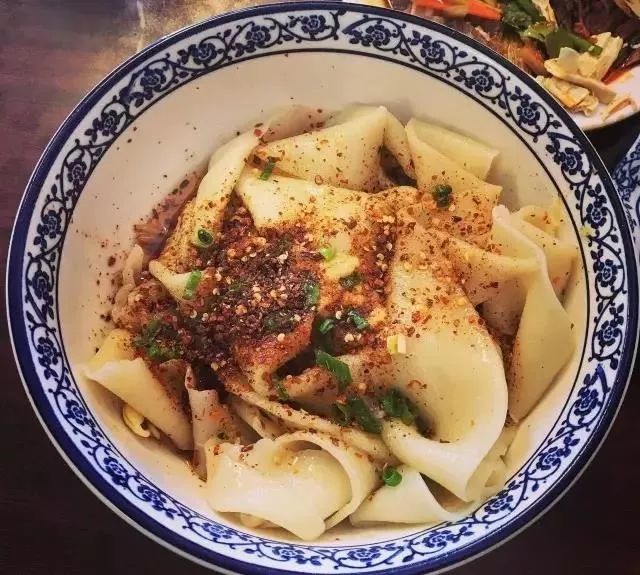 白鹿原影视城油泼面云大赛火热开启