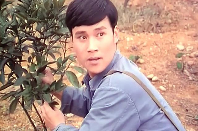 原创帅哥张世会昔日沈丹萍银幕情侣如今65岁妻是美人儿子也成演员