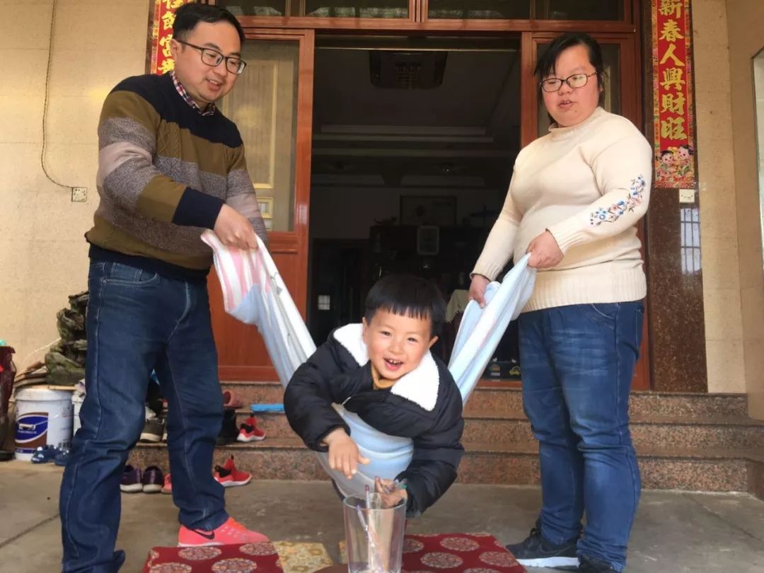 义乌市幼儿园"居家趣玩"活动指导(中班20200221)_游戏