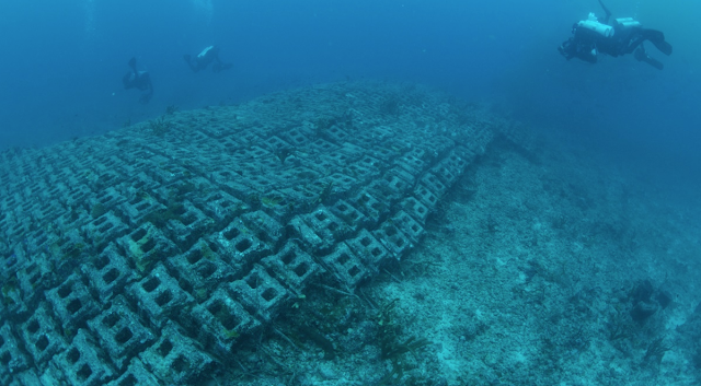 原创海底公路比米尼路被疑是外星文明的遗迹