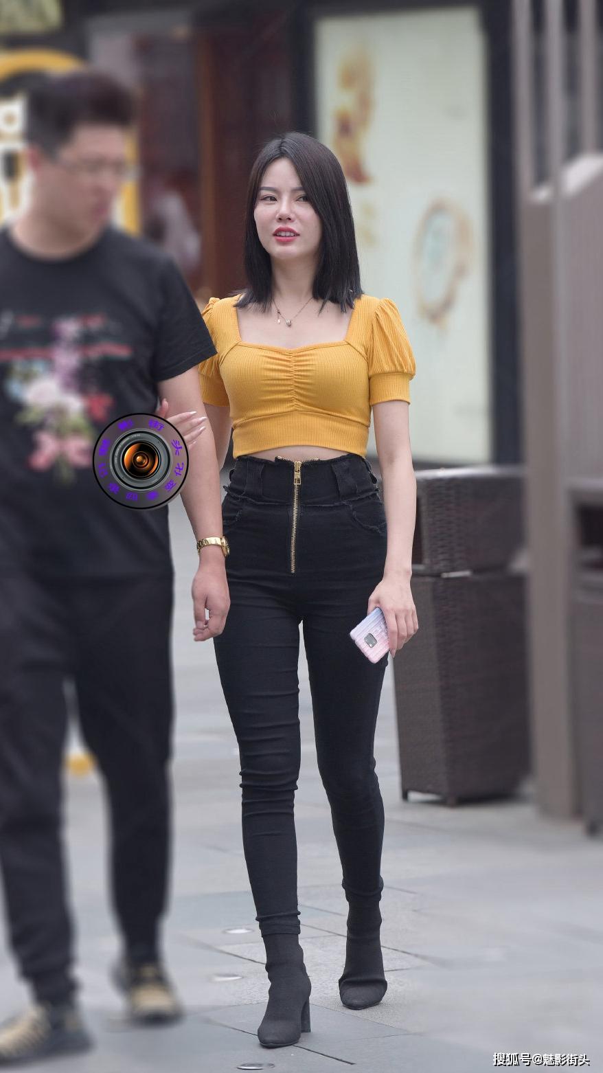 原创五五分身材裤子怎么选试试高腰牛仔裤吧提升腰线改变身材比例