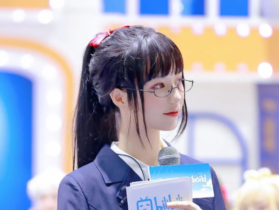 美妆区单口相声up主潘唐颖!长得漂亮三观又好灵魂又可爱!