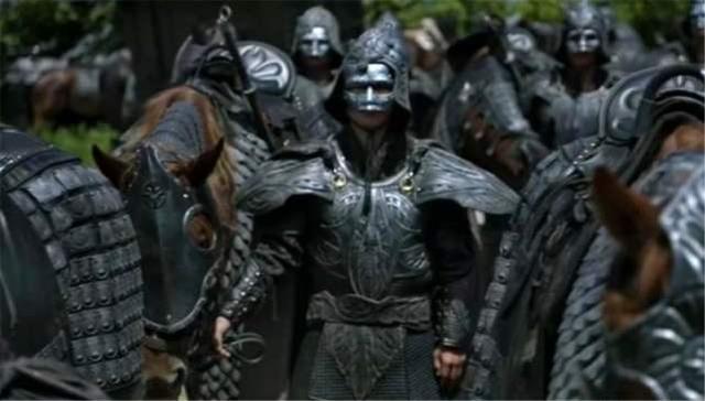 庆余年中,红甲骑士遇到陈萍萍的黑骑谁厉害?庆帝给出答案