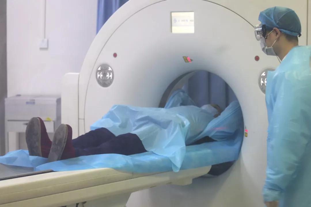 肺部"磨玻璃影","白肺"等名词充斥整个网络,这些都是通过ct检查到的