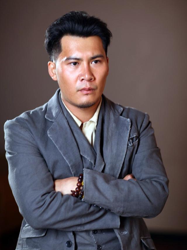 原创帅哥张世会昔日沈丹萍银幕情侣如今65岁妻是美人儿子也成演员