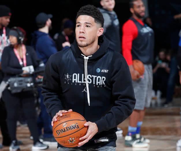 德文布克领衔太阳军团征战季后赛