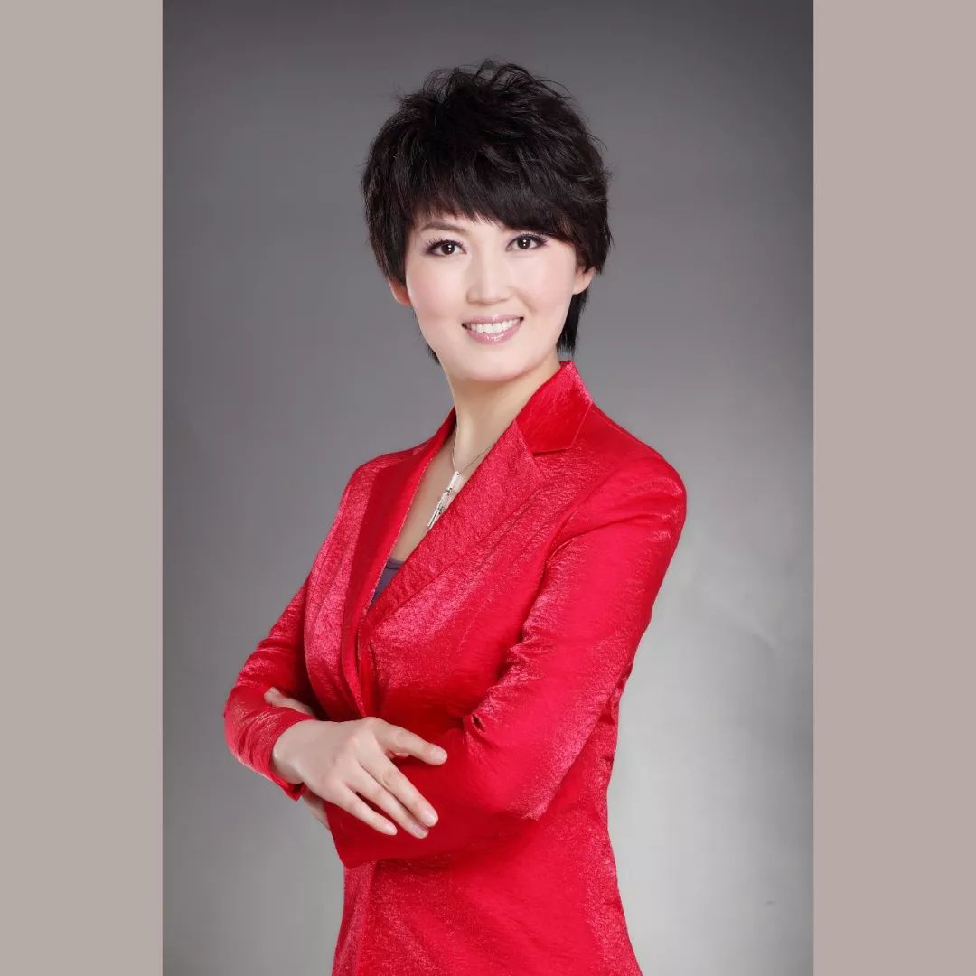 招远广播电视台10位播音员主持人为战疫发声组诗朗诵中国医生