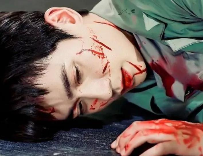 原创男星剧中受伤妆大pk任嘉伦精致罗云熙唯美看到千玺心疼了