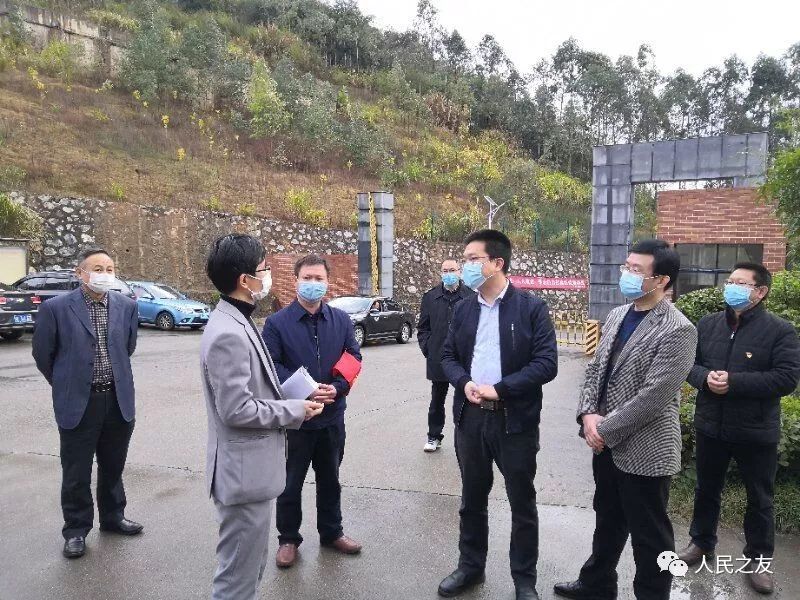 抗击疫情黄少华职责所在使命所系