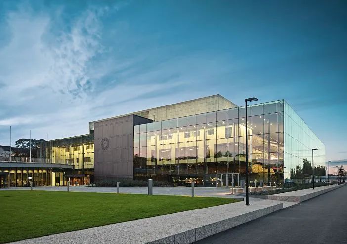 纽约市立大学布鲁克林学院肯特州立大学西密歇根大学哈特福德大学mi