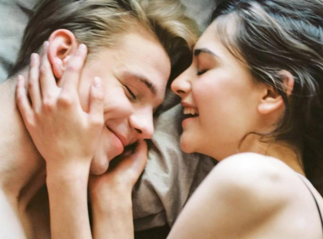 婚姻久了没有激情了怎么办难道只能像白开水一样