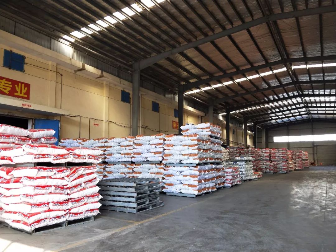 中农集团春耕不误时 积极打通农资配送"最后一公里"